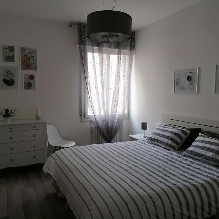 Angela Guest House In Centro Storico Κονελιάνο Εξωτερικό φωτογραφία